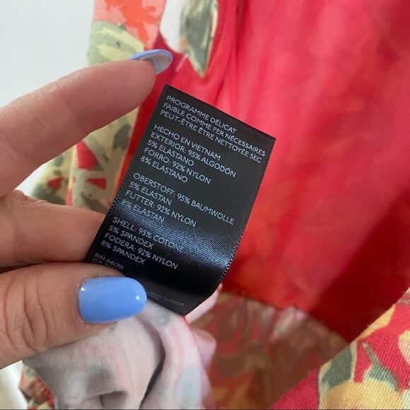 Kimchi Blue Rebecca Coral Floral Sleeveless High Neck Romper NWOT Sz S - Picture 12 of 13